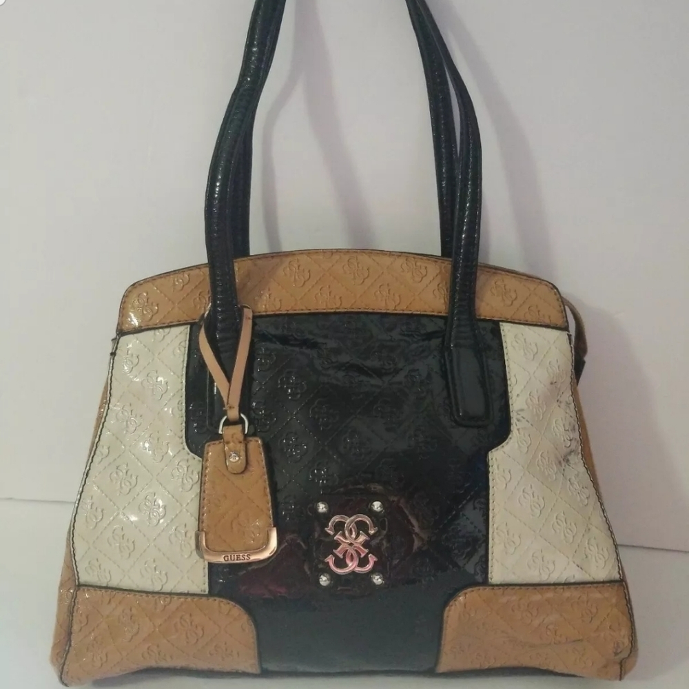 Guess Shoulder Bags